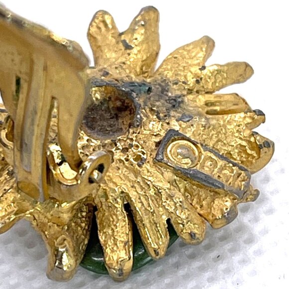 Vintage BSK Gold Tone Flower Sunburst Jade Stone Clip-On Earrings 50-60s Retro - Picture 9 of 12